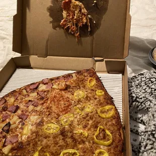 Took about 2 hours to be delivered!! Should&apos;ve gotten domino&apos;s!