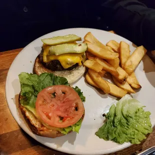 The kid&apos;s burger