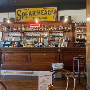 Full bar, great service!