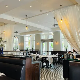 the interior of a restaurant