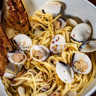 Linguini With Clams