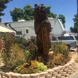 Castaic Lake RV Park welcomes you to come on in for awhile!