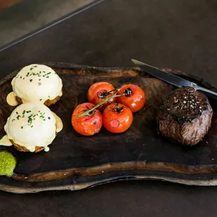 Steak and Eggs &quot;Benedict&quot;