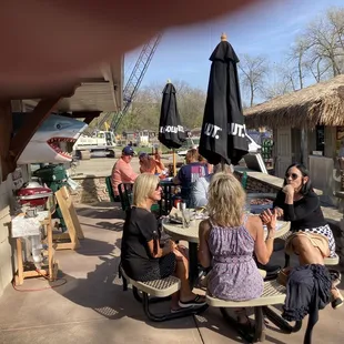 ramen and noodles, outside