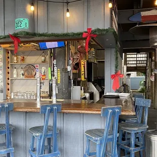 Outdoor bar
