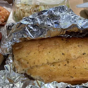 Garlic bread and salad