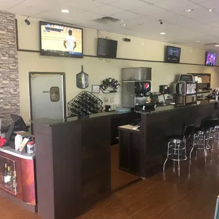 Welcome to castello&apos;s pizza. gourmet pizza