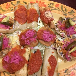 Tipico yucateco sampler plate