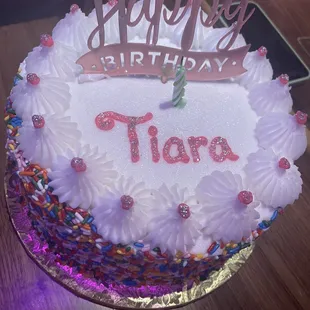 Yummy vanilla cake with sprinkles!