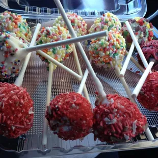 The white ones were a vanilla type that were super moist and the sprinkles added a nice crunch.