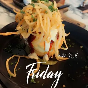 Pulled pork with fried onions