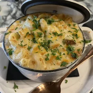 Seafood mac n cheese so awesome