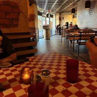 Inside Georgio's