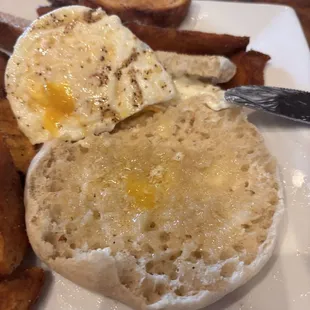 Who serves English muffins untoasted?