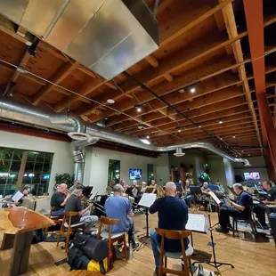 Lounge upstairs/ live music