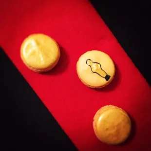 Oscar macarons