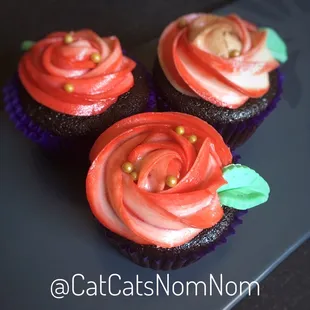 Beauty and beast inspired cupcakes