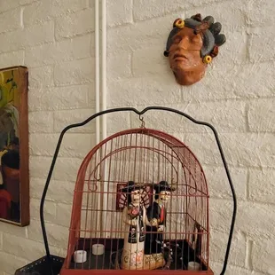 The fun whimsy decor - each room's decor matches the name/theme of the room - very fun.