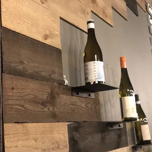 I spy with my little eye... a cat! :)