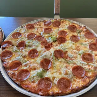 Gluten-free pepperoni, sausage, bell pepper
