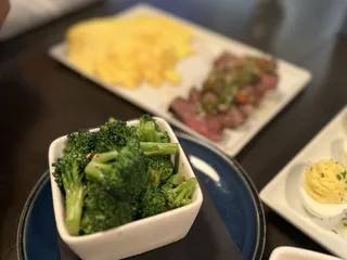 204 North Kitchen & Cocktails