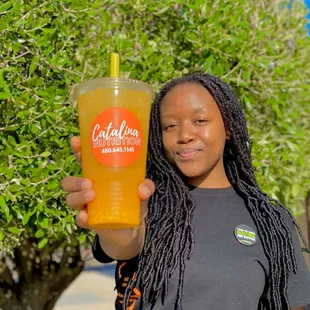 Sena on Mega Mango Monday!