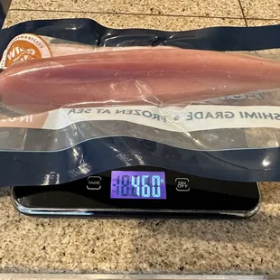 Albacore weight with packing