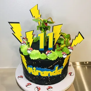 Rayquaza cake