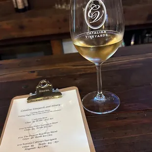 Arrived not long before closing but opted for a glass of Sauvignon while browsing the tasting menu.