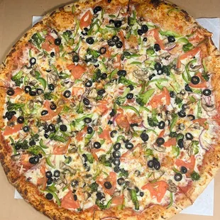 Extra Large Veggie Lovers Pizza (20 inches)