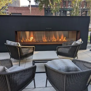 Outdoor fireplace