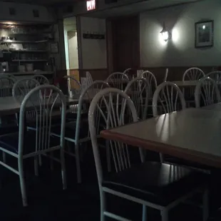 Pretty dark and dingy......might be romantic if I wasn't the only person in here