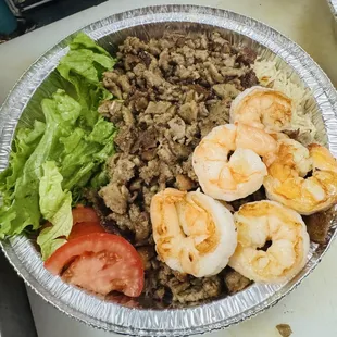 Mix shrimp lamb of rice