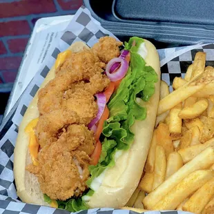 Fried shrimp sandwich