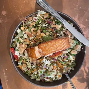 Asian salad with grilled salmon