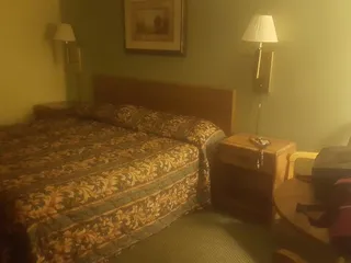 Highland Hotel & Convention Center