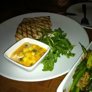 Grilled swordfish with mango salsa, green beans