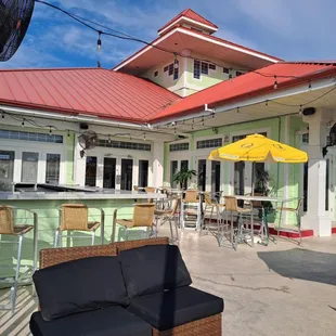 Outdoor seating and bar area