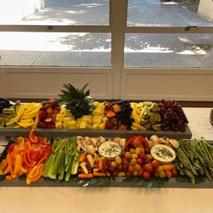 Fruit and vegetable platter