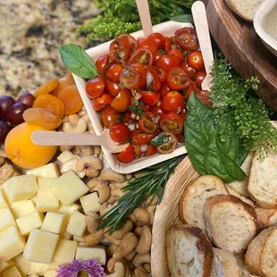 some details from a grazing table!