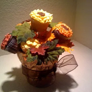 Cupcakes as Centerpiece at Fall Wedding