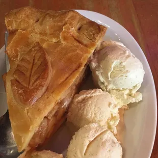 It's fall.  Apple pie, anyone?