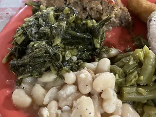 Farmhouse Country Cafeteria