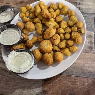 Fried Okra and Fried Mushrooms