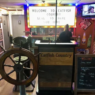 20 minutes wait Friday night. Worth the wait. Place is legendary. You have to go!