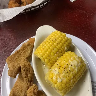 catfish filet (split) with corn on the cob