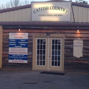 Good catfish !!!!  Save room for a fried pie too