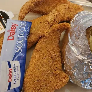 3 piece catfish and baked potato