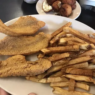Fried catfish 3 piece boneless