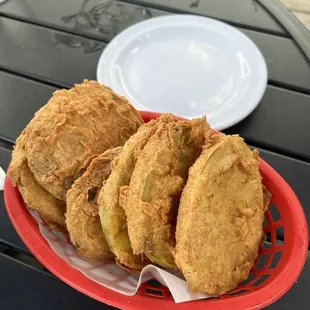 Fried green tomatoes